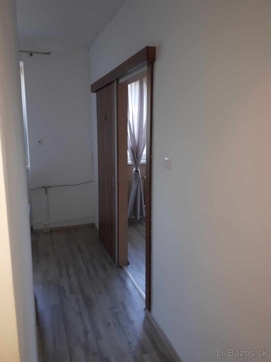 Prenajom 2 izboveho bytu - 8