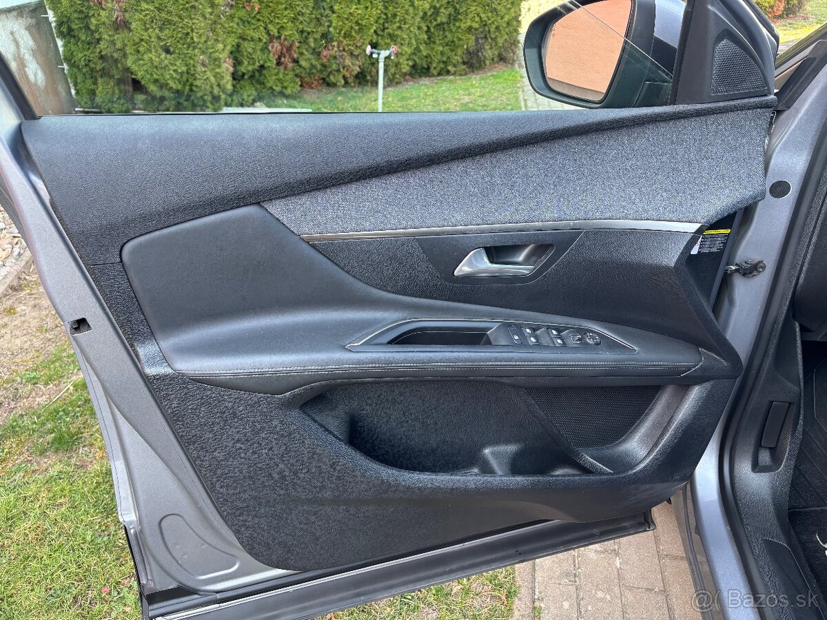 PREDÁM PEUGEOT 3008 1, 6 blueHDI - 8