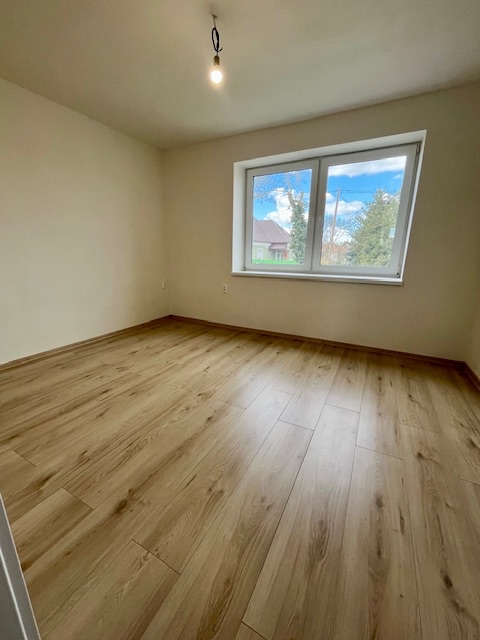 2-generačný dom v Branči so všetkými inžinierskymi sieťami - 8