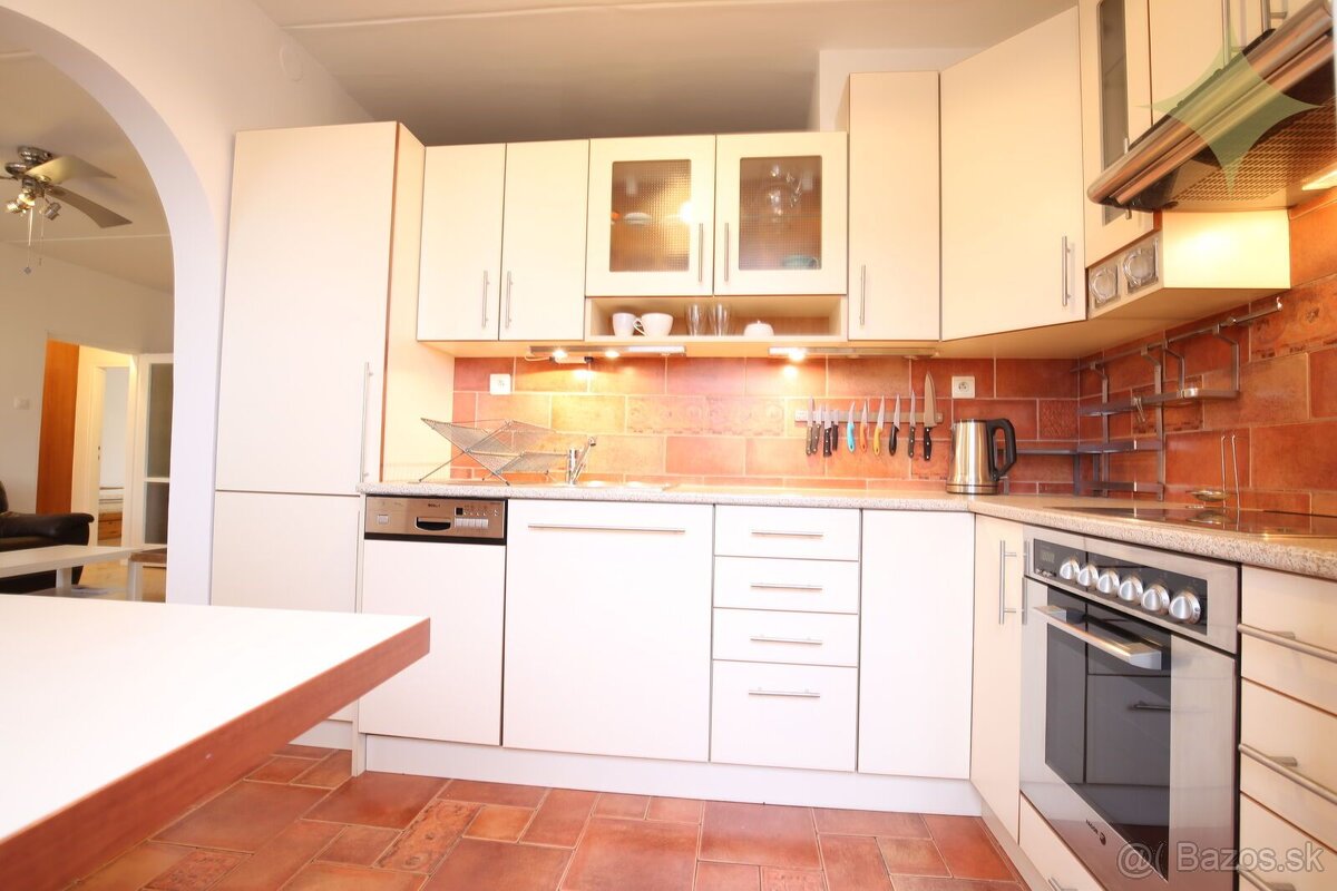 Na prenájom 3-izbový byt na „Račku“ - 8