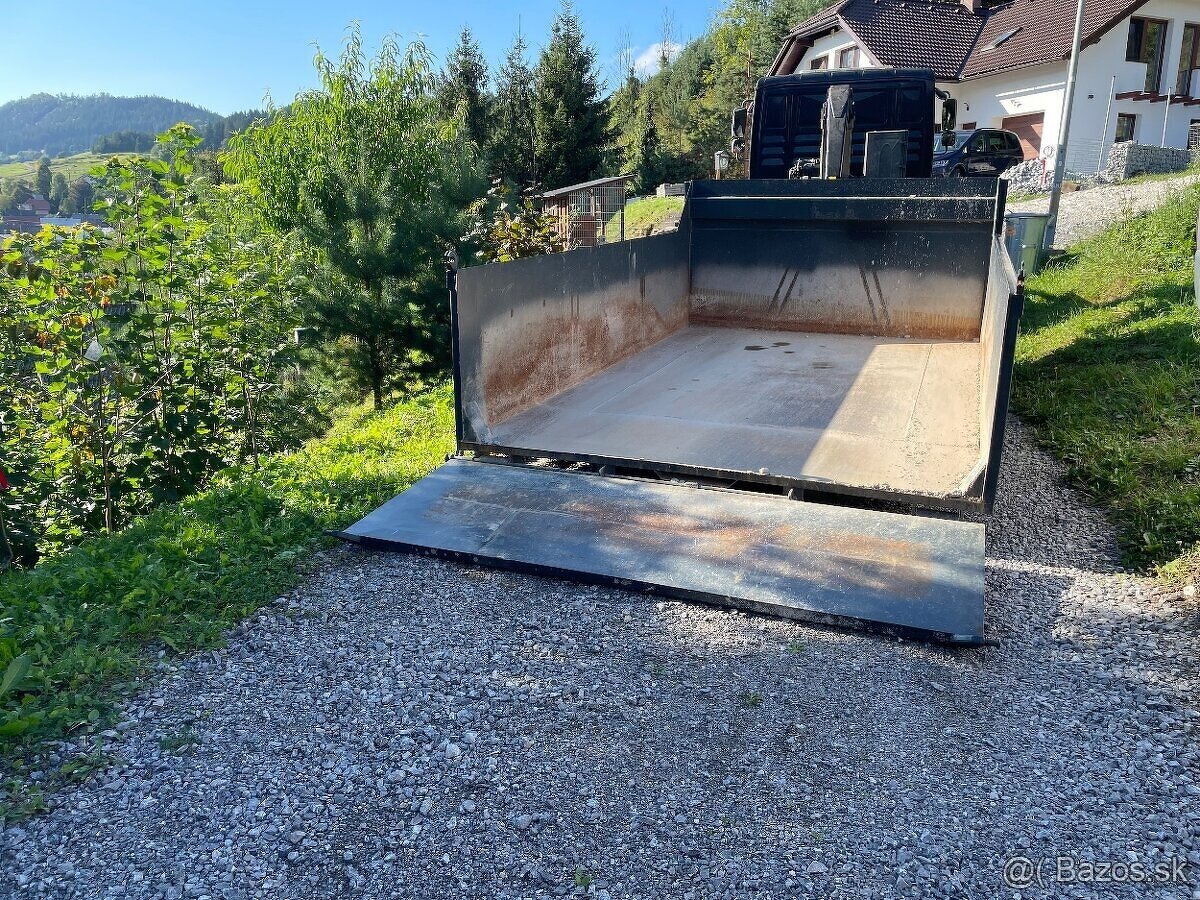 Hakovy nosič kontajnerov - 8