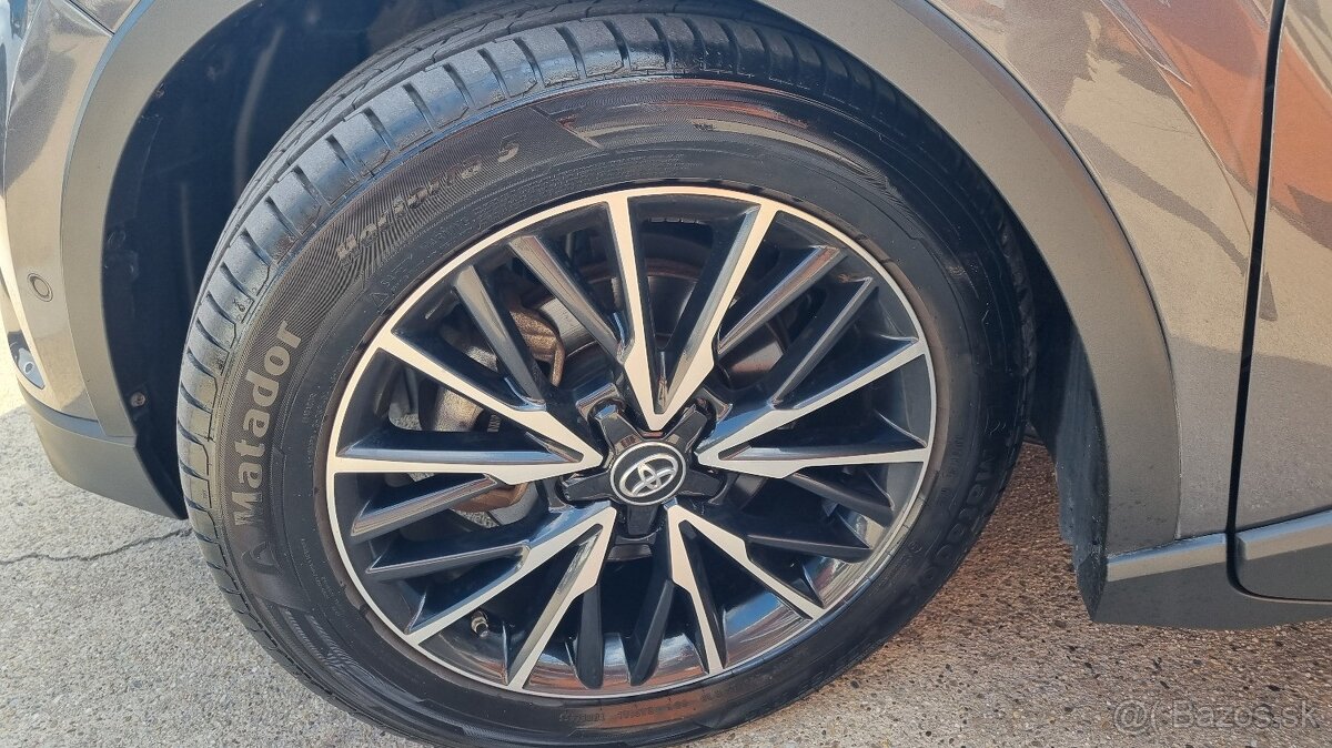 Toyota C-HR 1.8 Hybrid Selection E-CVT - 8