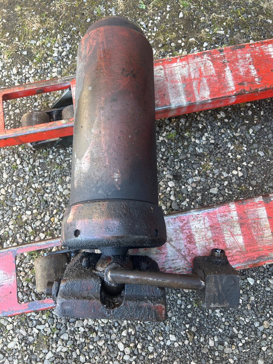 Nádržky na servoriadenie Liaz, Tatra, Zetor … - 8