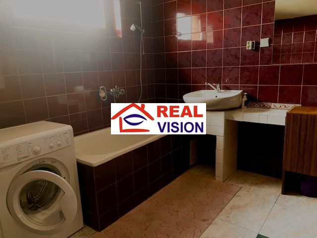 Prenájom 3 izbový byt o výmere 140 m2 v rodinnom dome v Popr - 8