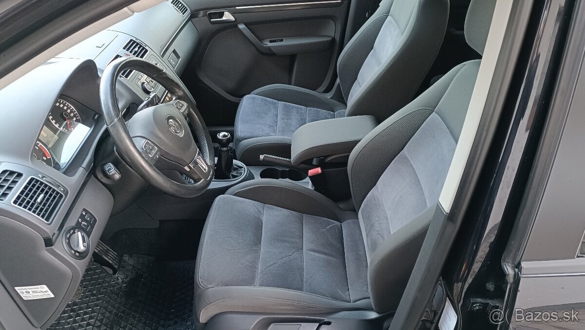 VOLKSWAGEN TOURAN 2.0 TDI CR 103 kW HIGHLINE BLUEMOTION - 8