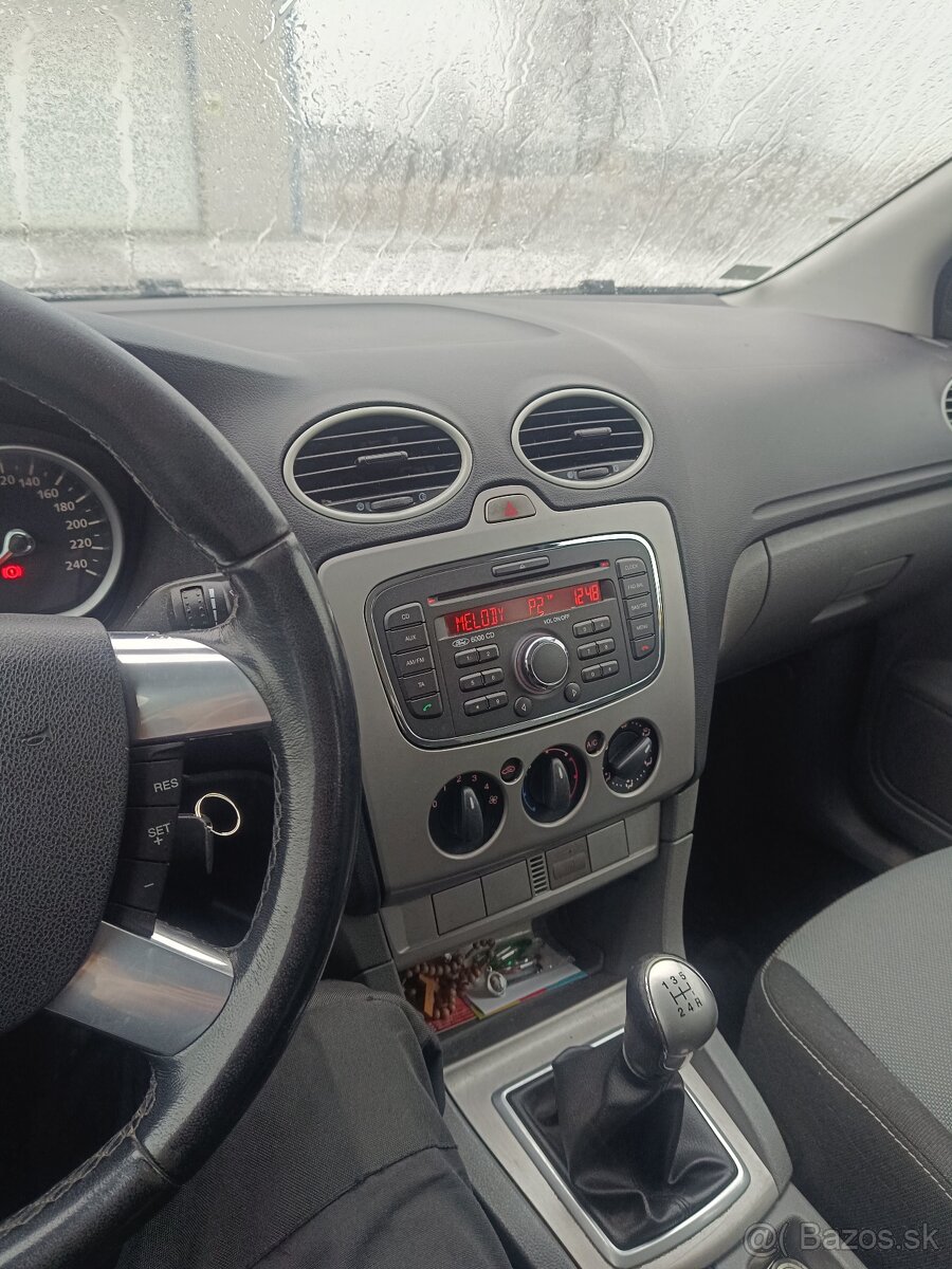 Ford focus - 8