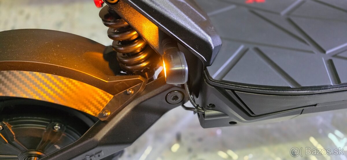 Elektrická kolobežka Kaabo MANTIS X - 8