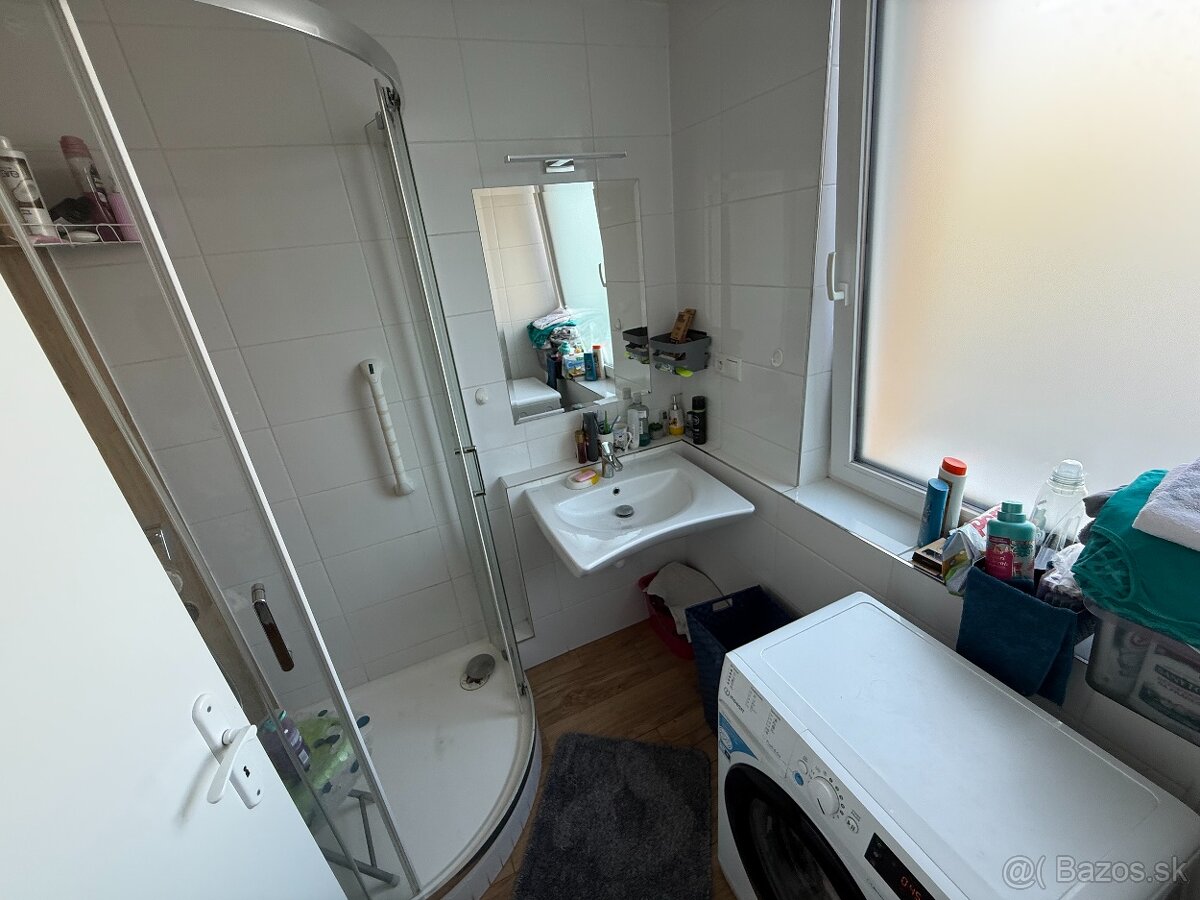 Byt 2+1 sídl. Mier, Sp. Nová Ves - 8