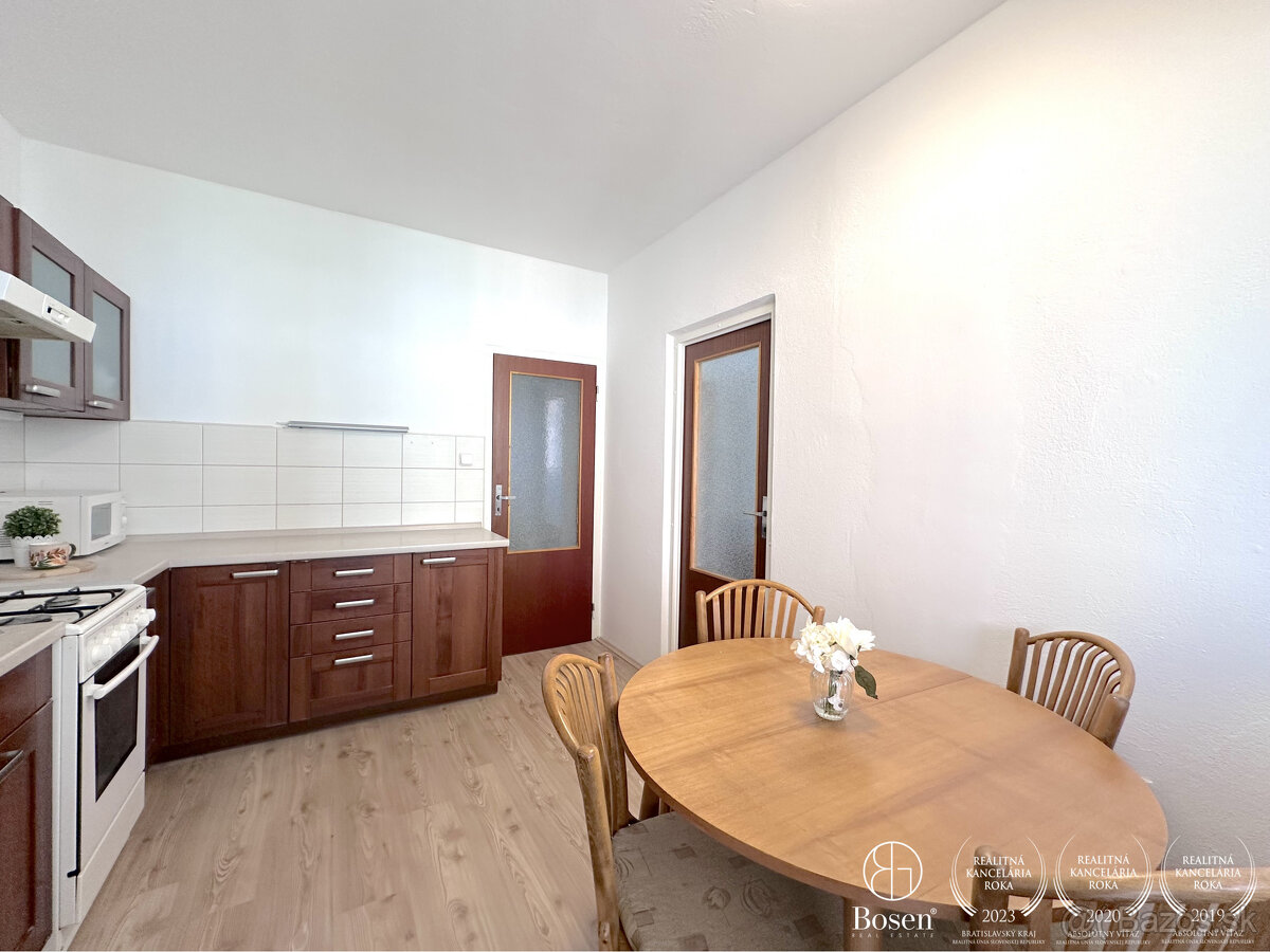 BOSEN | Priestranný 3 izbový byt s lodžiou, ul. Pri Kríži - 8