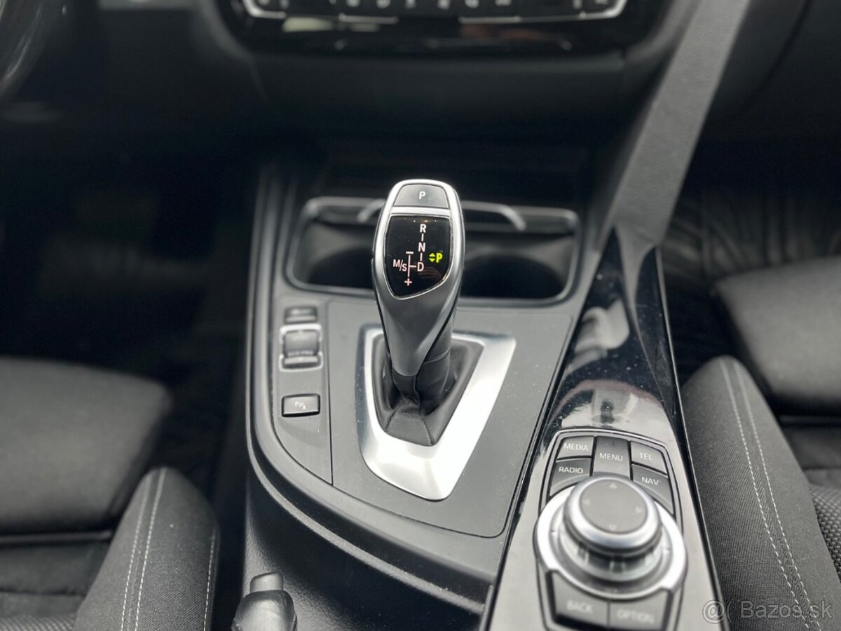 BMW rad 3 Touring xDrive - 8