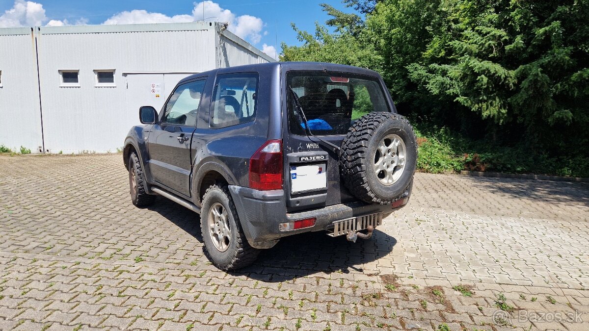 Mitsubishi Pajero 3,2 - 8