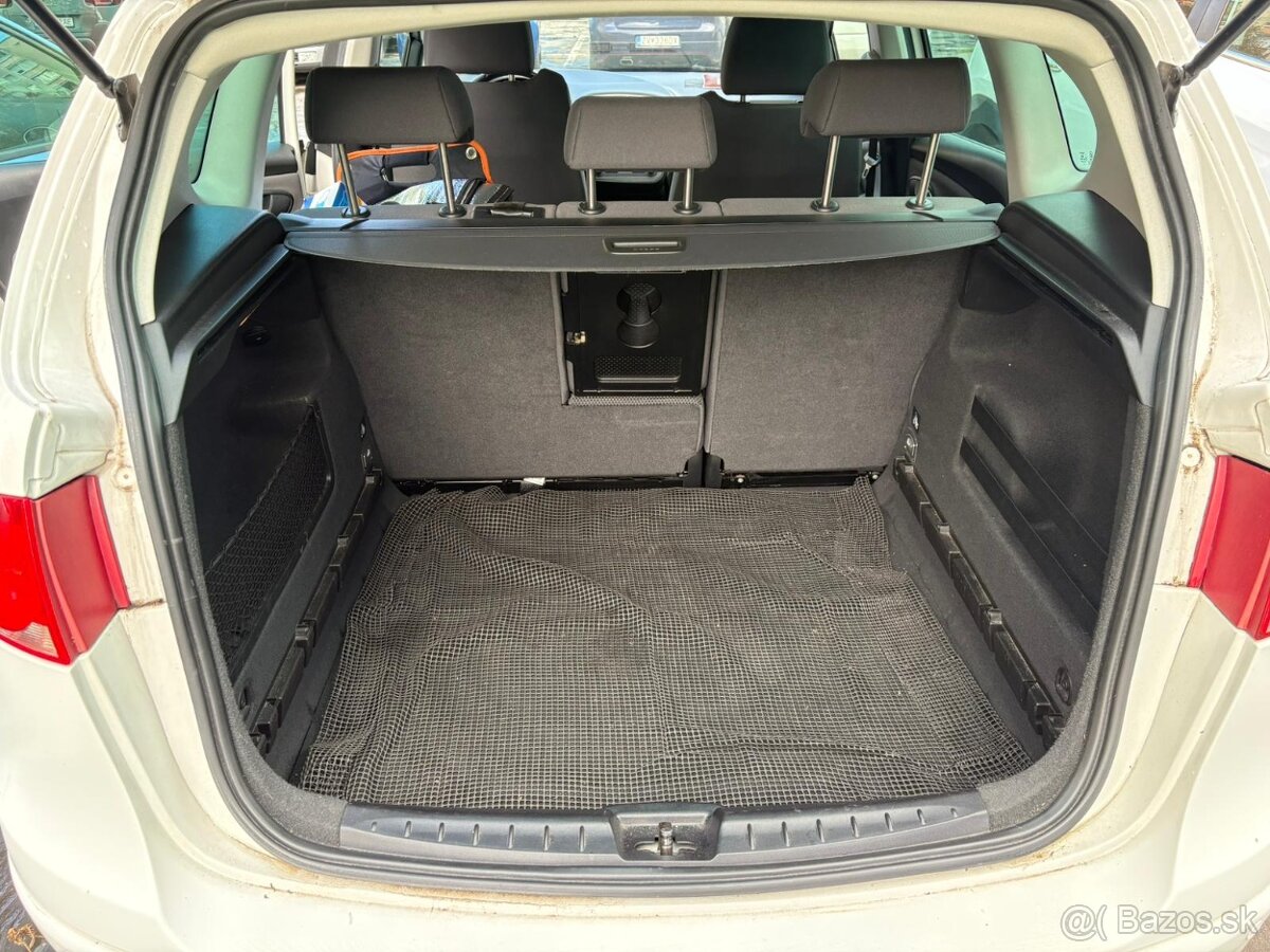 Výborné rodinné auto na predaj - 8