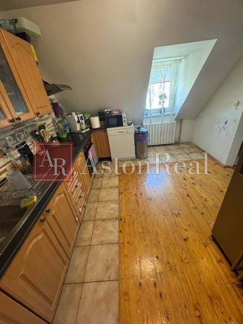 Exkluzívne 5-izbový Rodinný Dom vo veľmi žiadanej lokalite - 8