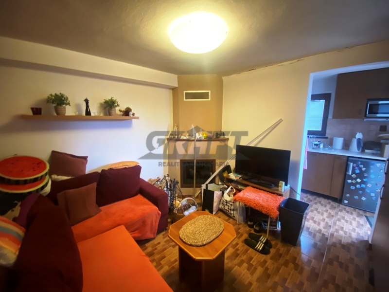 Záhrada s murovanou chatou pri Kalnom jazere – Rača - 8