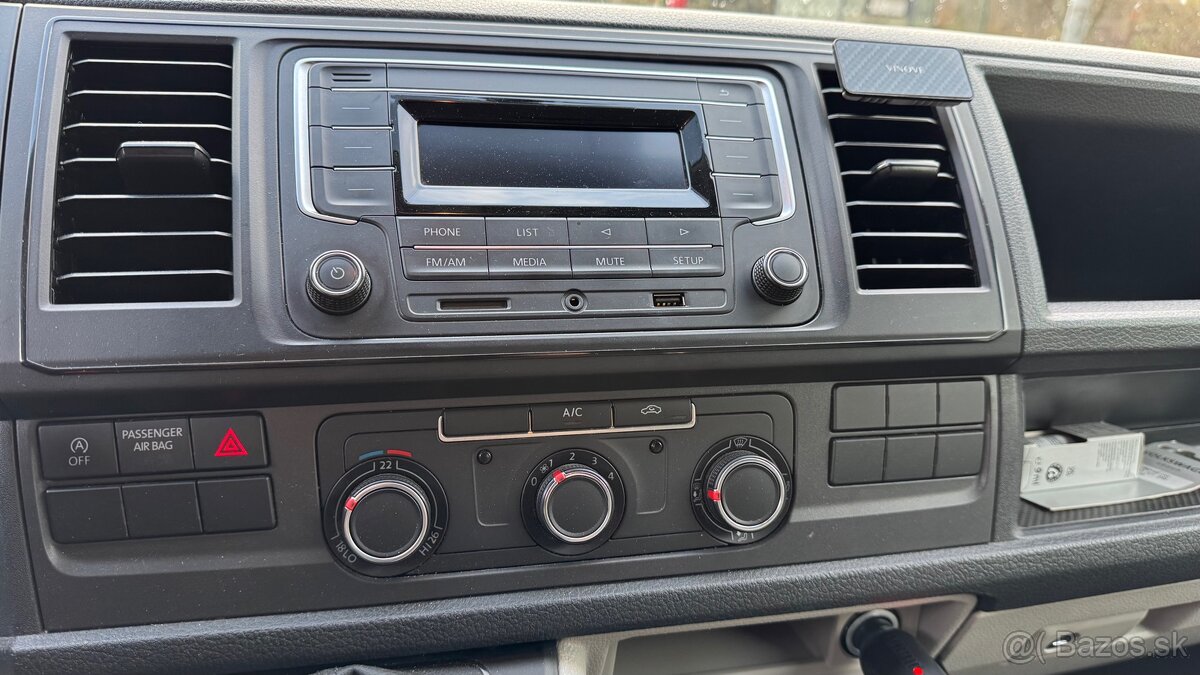 VW Transporter T6 2.0 TDI 75 kW r.v. 2018, kúp. SR - 8