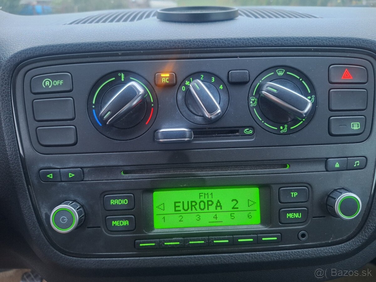 ŠKODA CITIGO BENZÍN ROK 2012 KLÍMA - 8