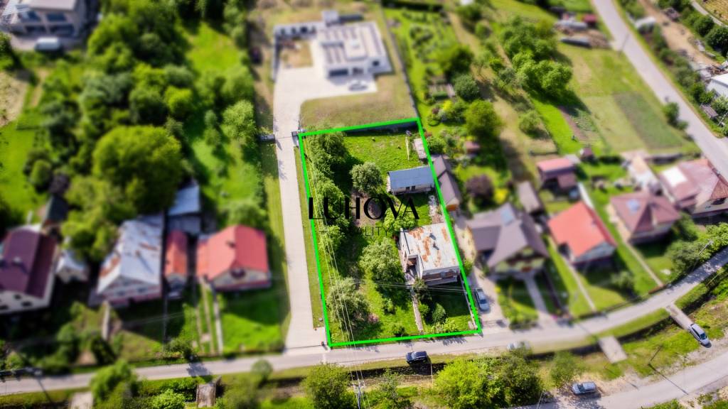 DOM v Zubáku s krásnym pozemkom - 8