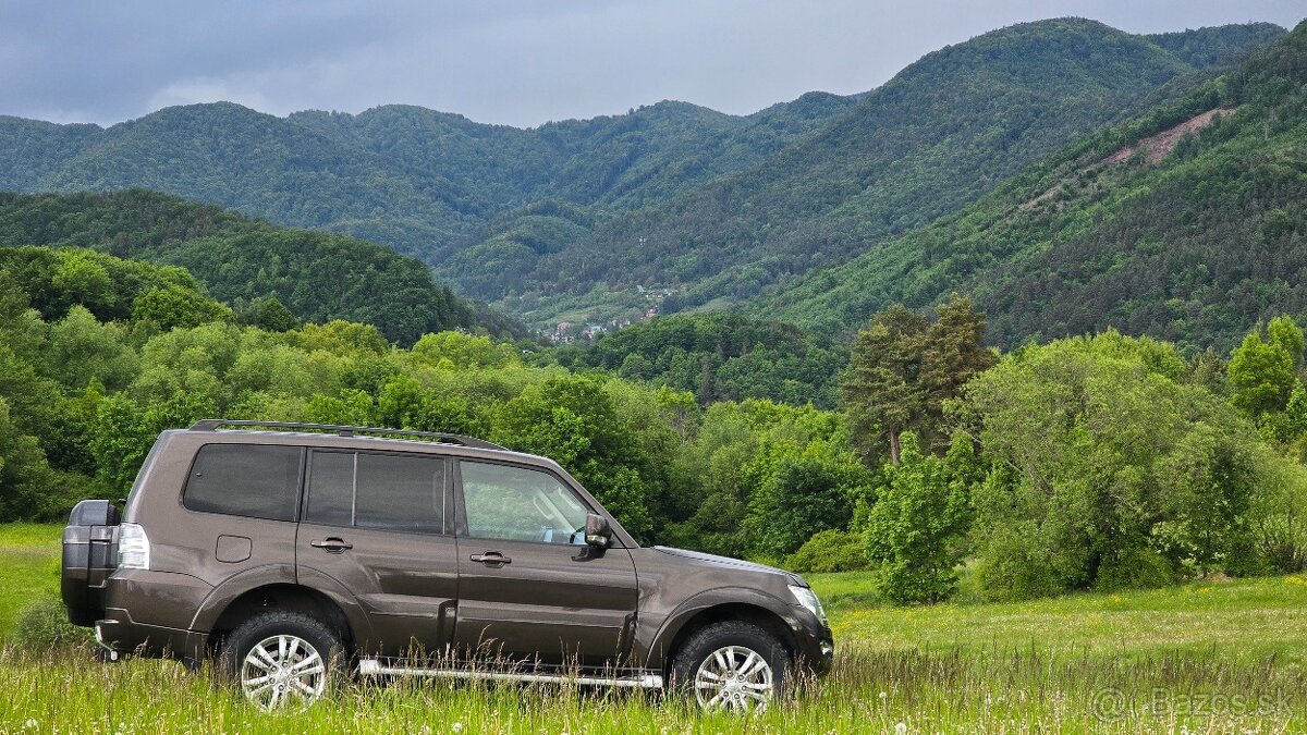 Mitsubishi Pajero - 8