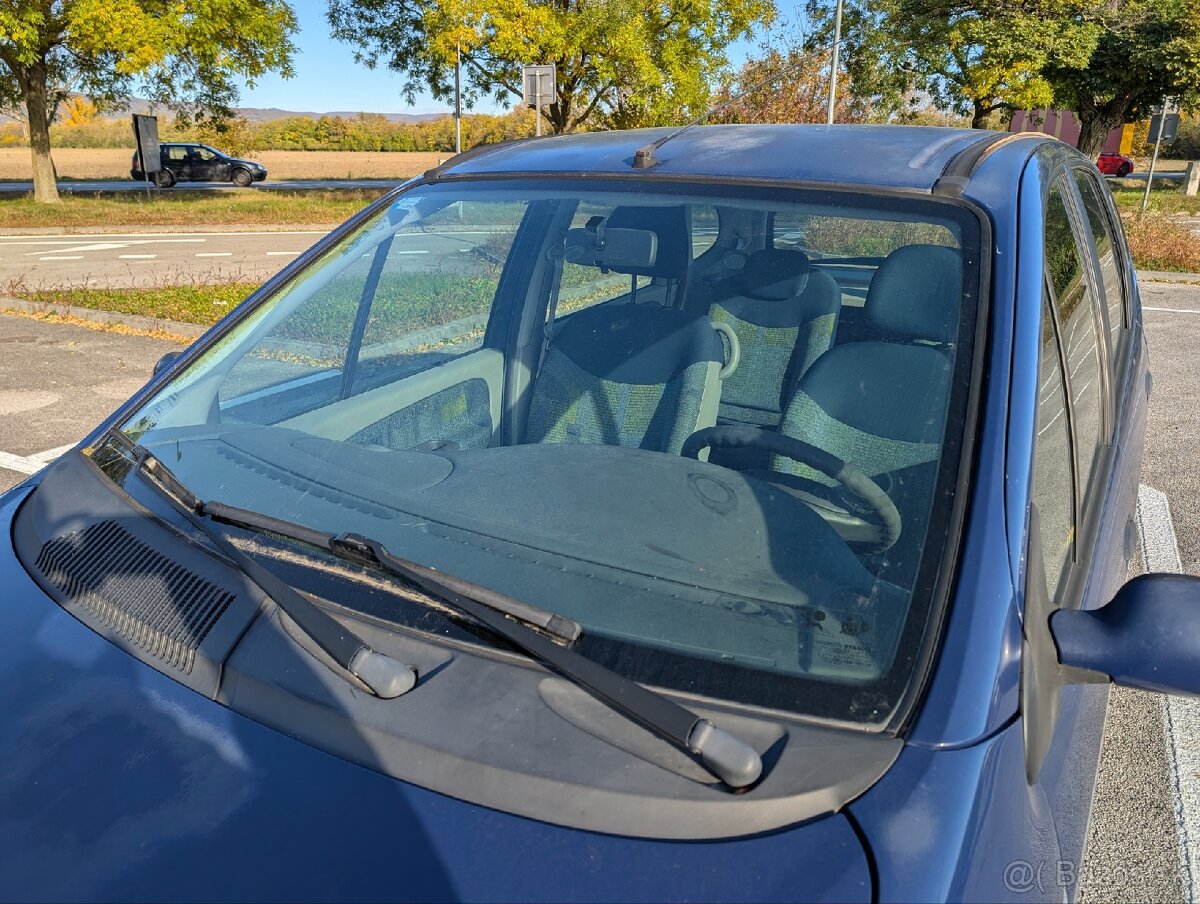 Renault Megane Scénic 1.6 - 8