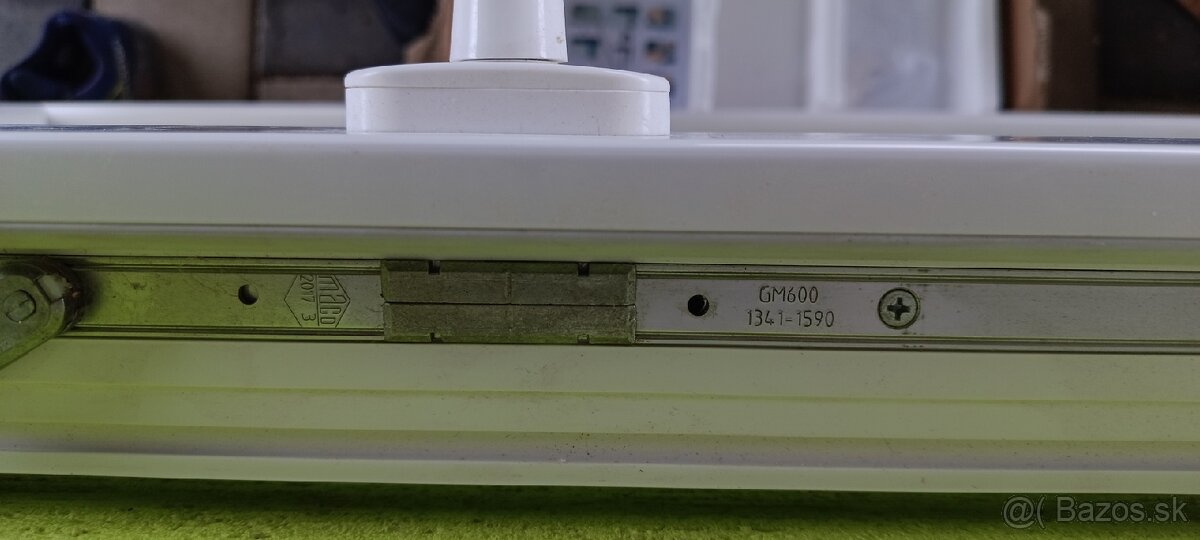 Predám plastové dvojkrídlové okno – veľmi dobrý stav - 8