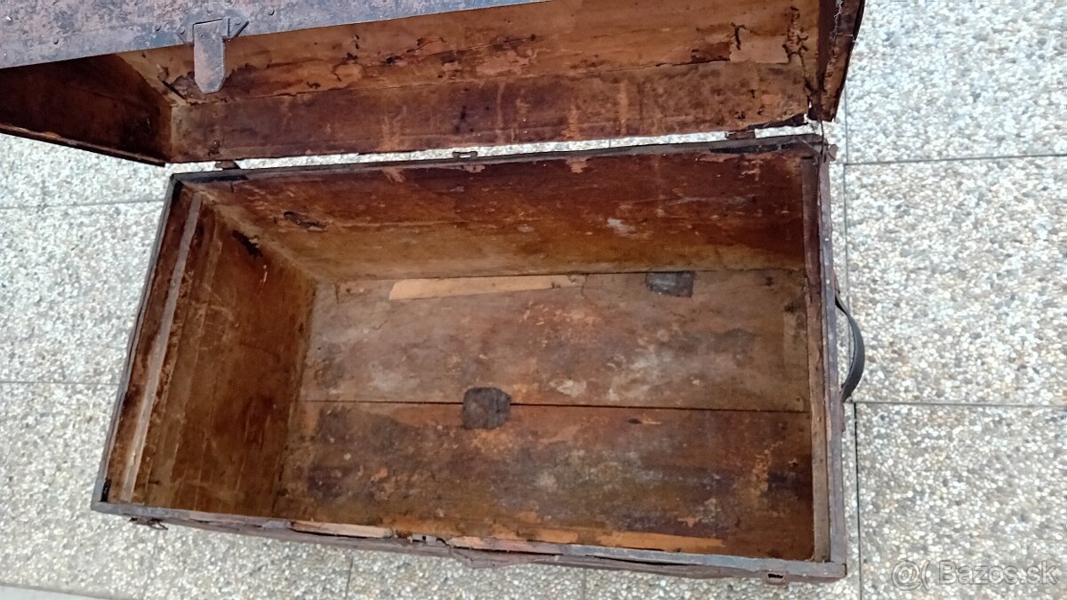 Drevena lavica, 2 truhlice - 8