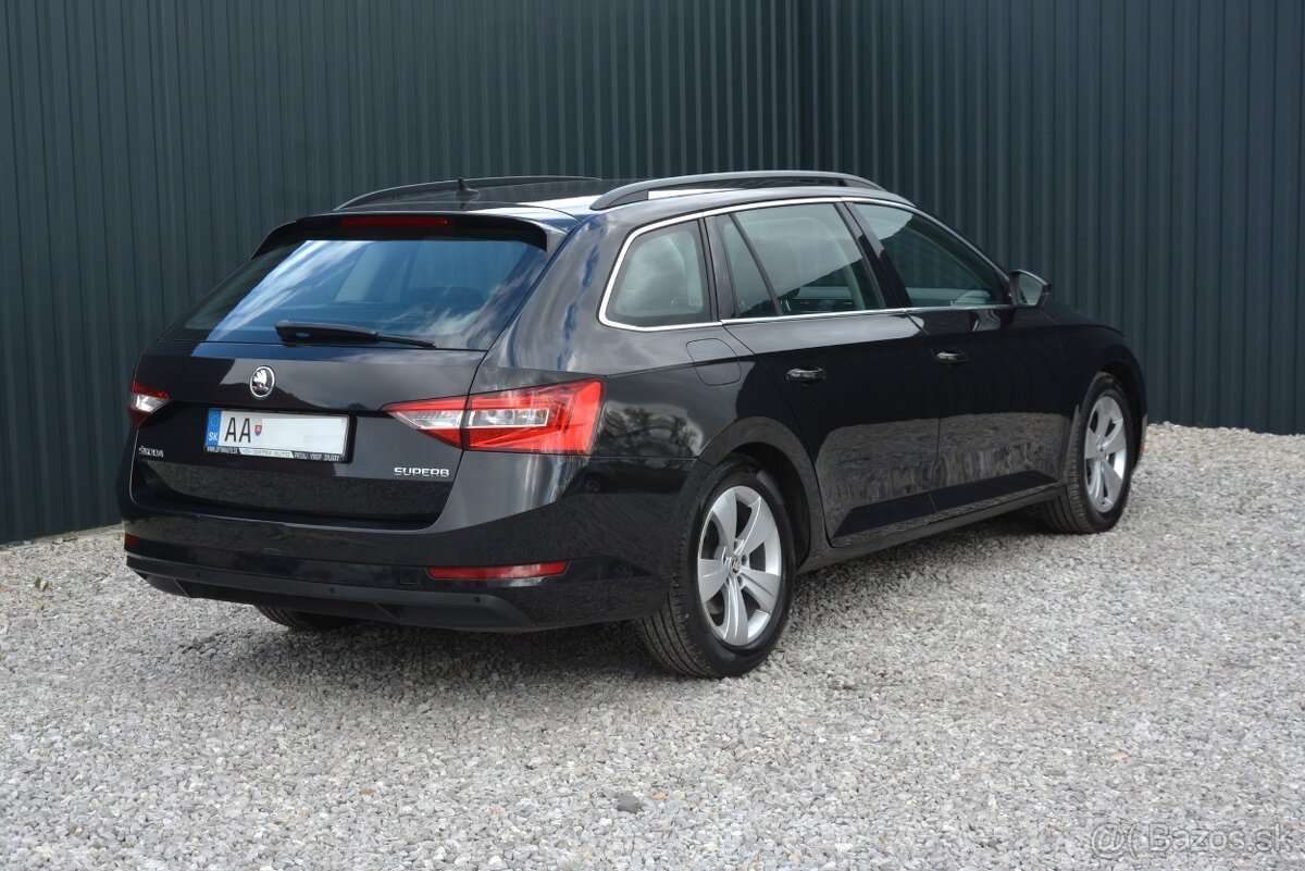 Škoda Superb Combi 2.00 TDI DSG STyle - 8