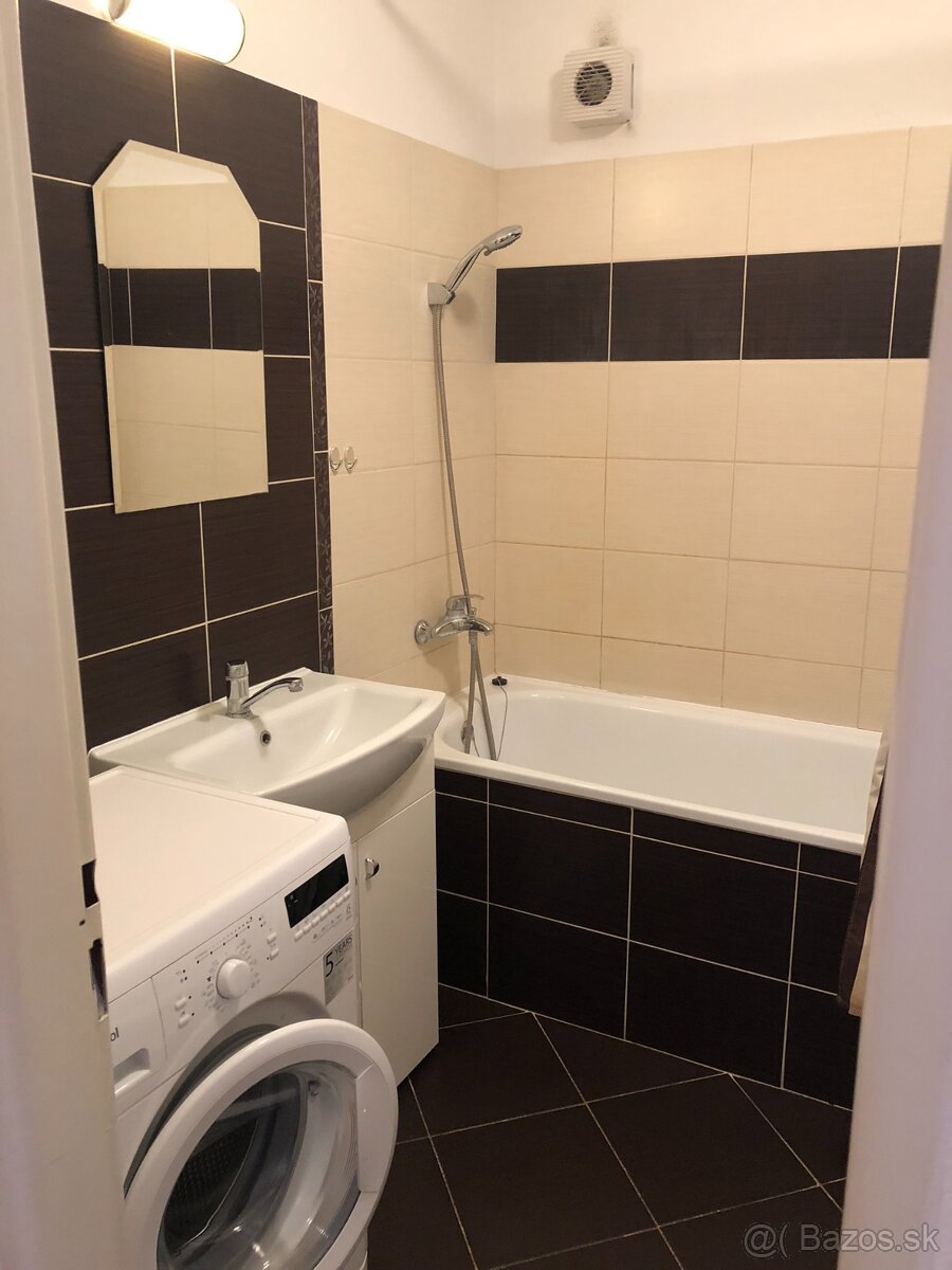 Útulný 2 - izbový byt na prenájom - 8