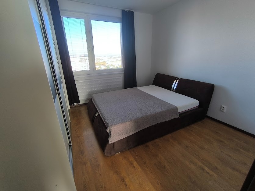 Na predaj: Štýlový 3,5-izbový byt v Nitre – Golianova ulica - 8