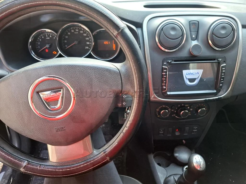 Dacia Logan 1.4i Artica - 8