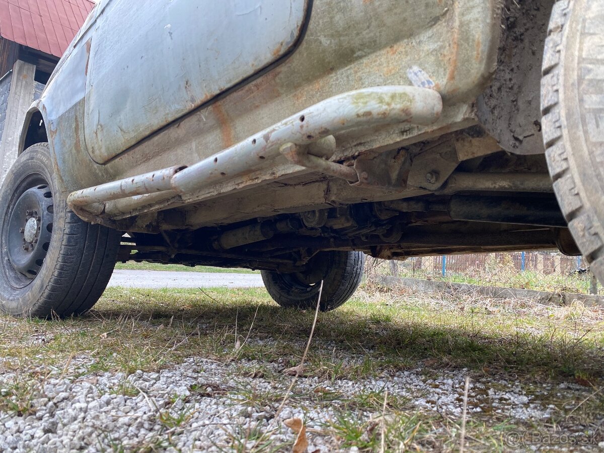 Lada Niva 1.6 - 8