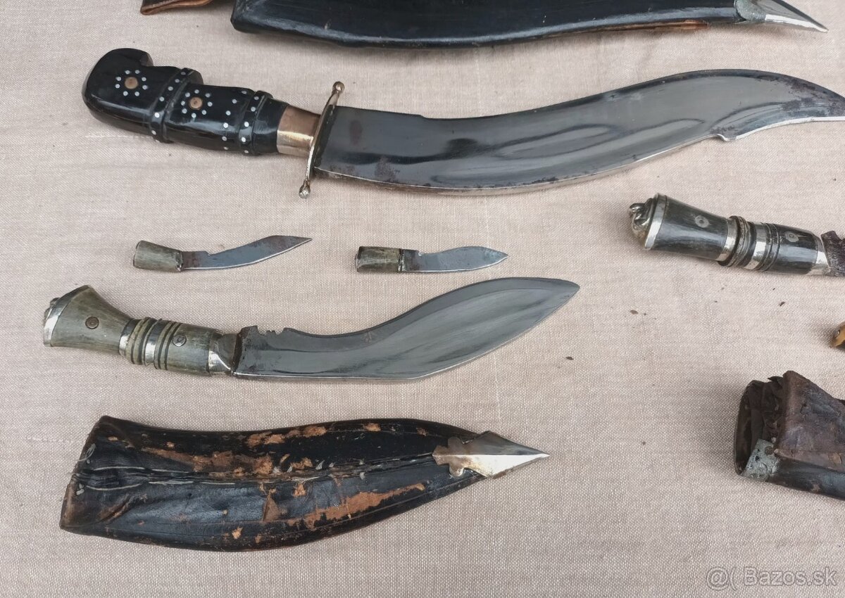 Zbierka vojenských Kukri nožov - regiment Gurkha - NEPÁL - 8