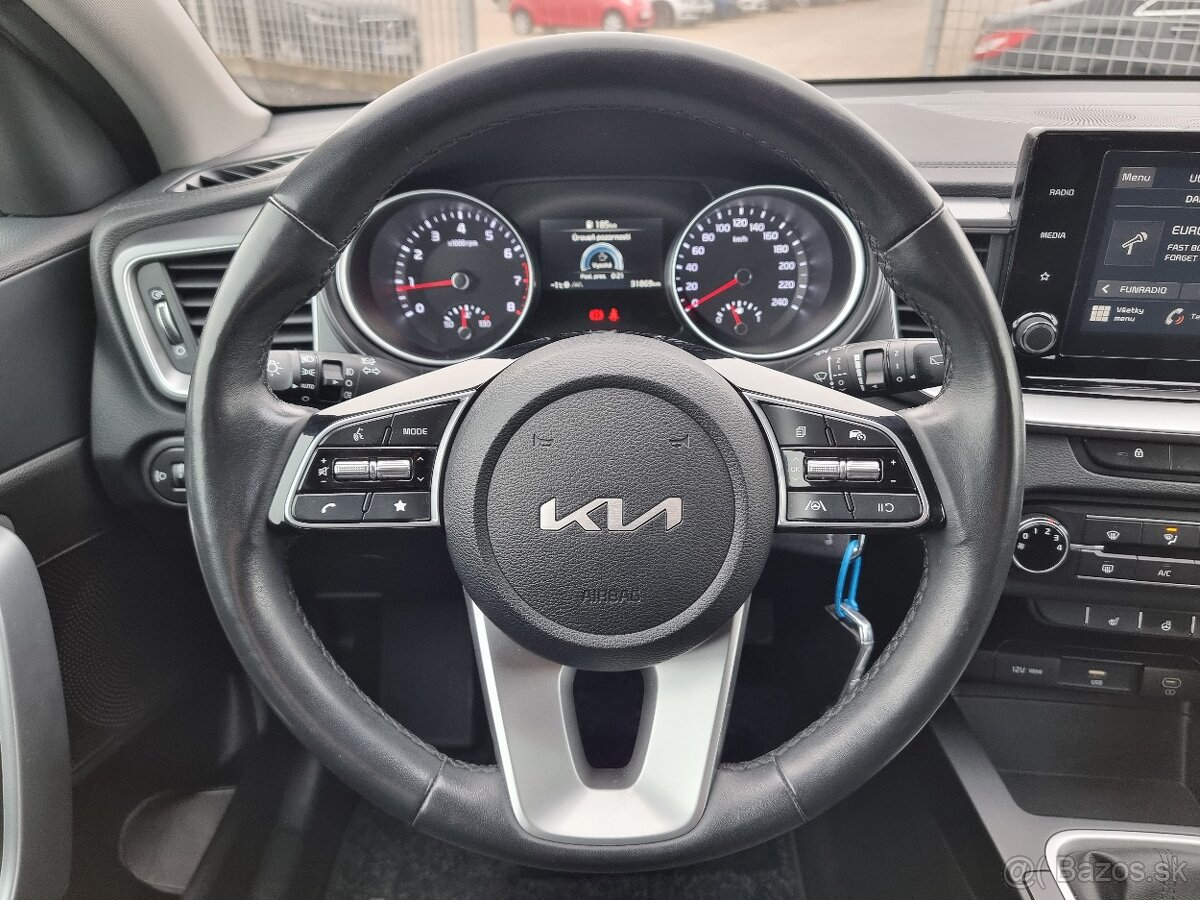 Kia Ceed 1.5 T-GDi Gold za 16.990,- € - 8