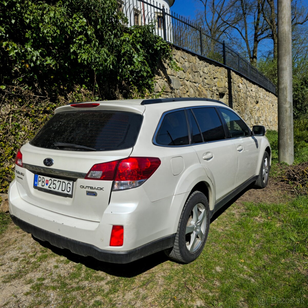 Predám Subaru outback 2.0D - 8