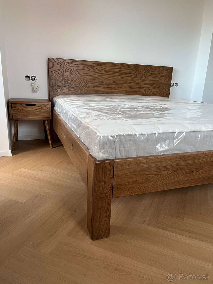Dubová posteľ z masívu - 8