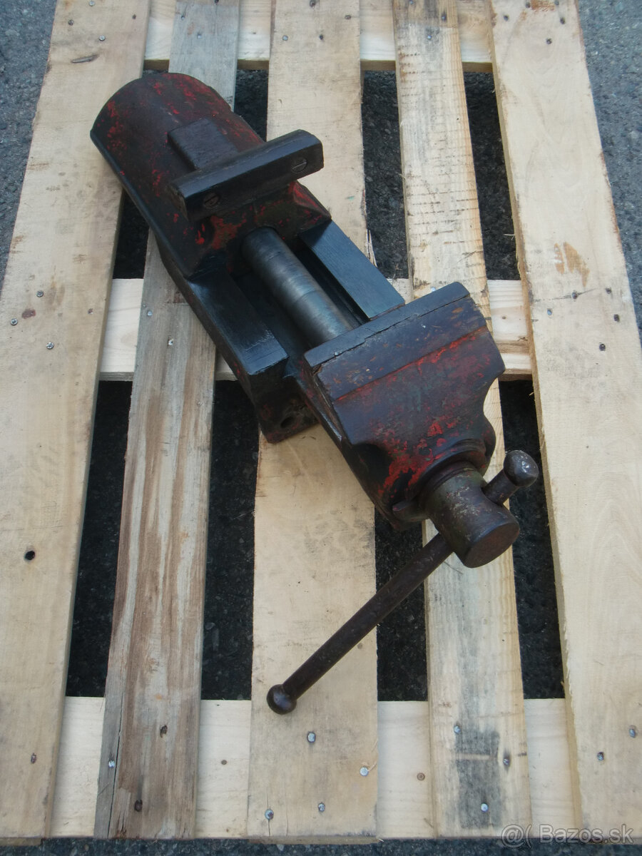 Predám masívny dielenský zámočnícky zverák - 8