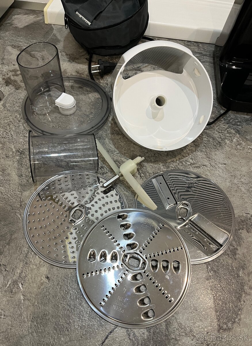 Bosch MUM Serie 2 MUMS2VM00 900W kuchynský robot - 8