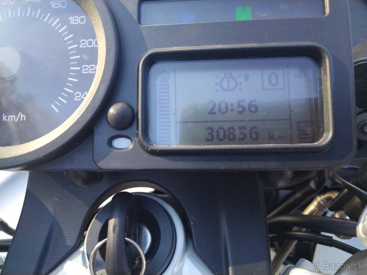 BMW R1200ST - 8