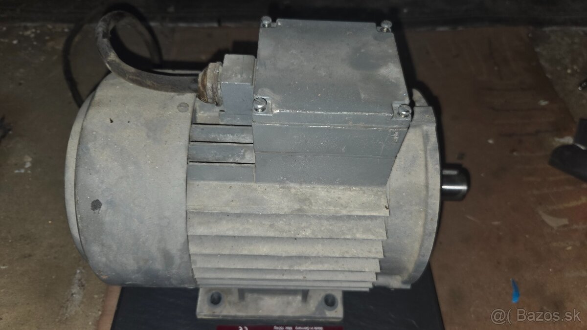 Elektromotor 1.5kW 2870 ot. - 8