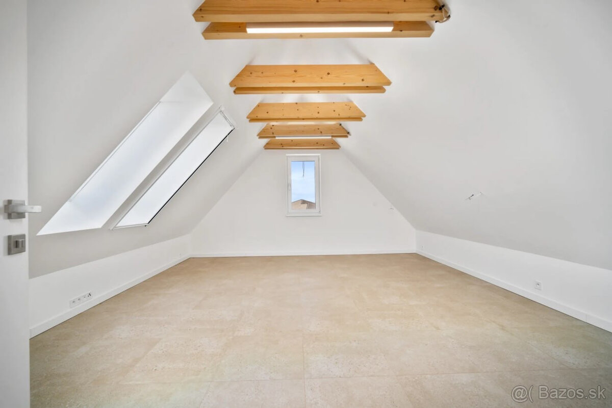 Na predaj novopostavený 4-izbový RD v obci Topoľnica. - 8