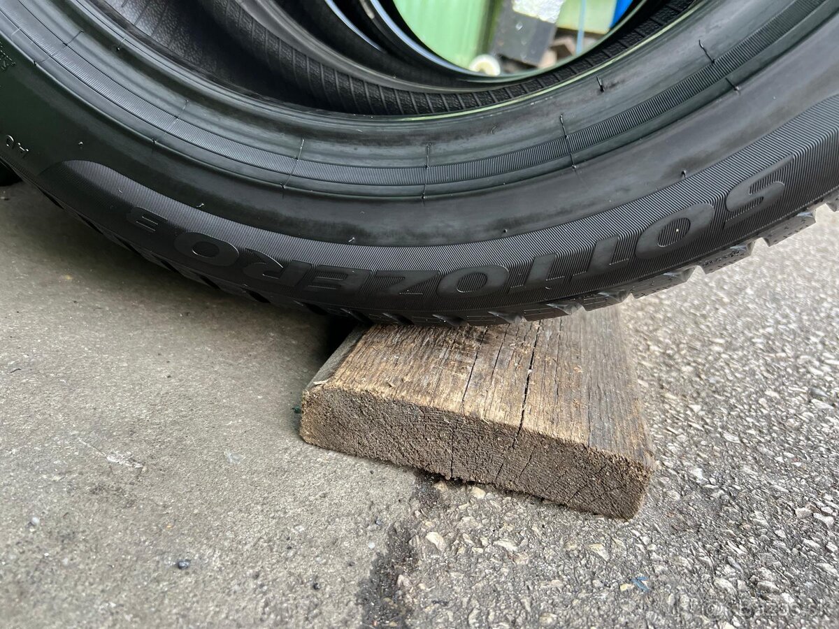 Zimné pneumatiky Pirelli 225/55R18 - 8