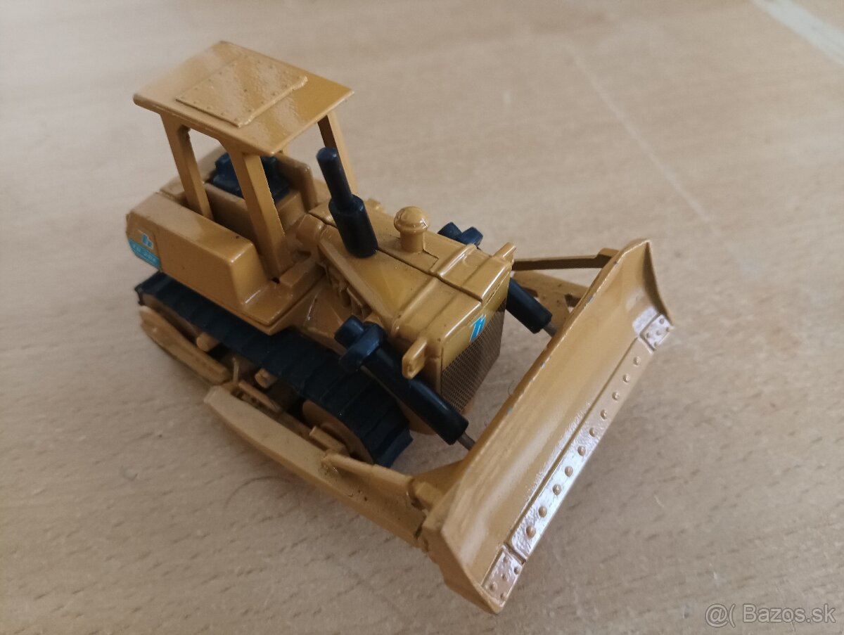 THE ERTL - DYERSVILLE IOWA USA sklápěč+pásový traktor - 8