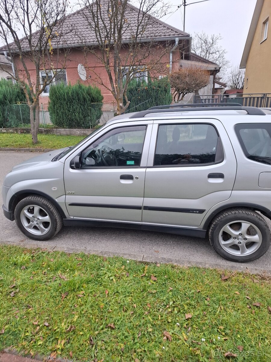 Suzuki Ignis 1,3 wwt 69 kw benzín r.v. 10.2008 - 8