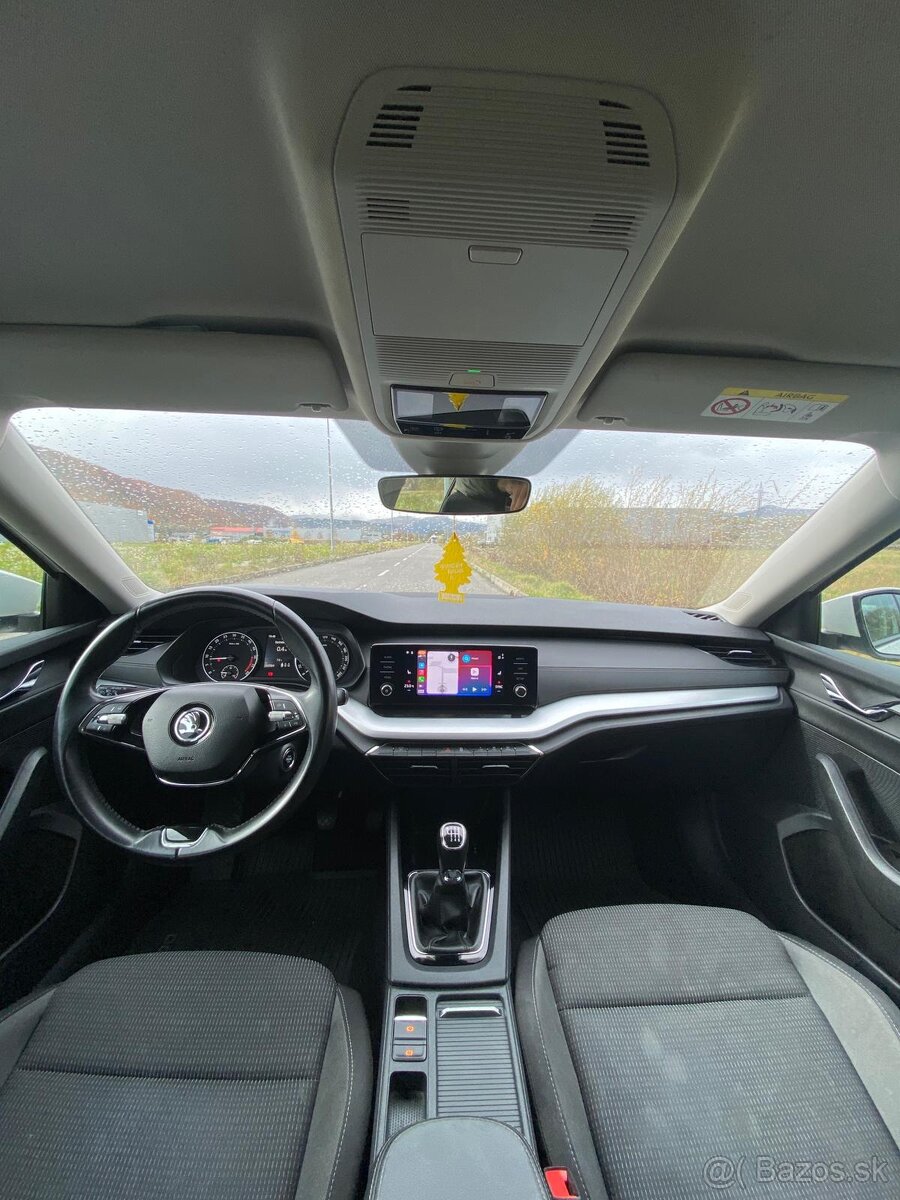 Škoda Octavia Combi 2.0 2021 - 8