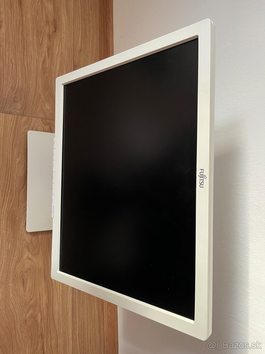 Monitor Fujitsu B19-7 19 LED - 8