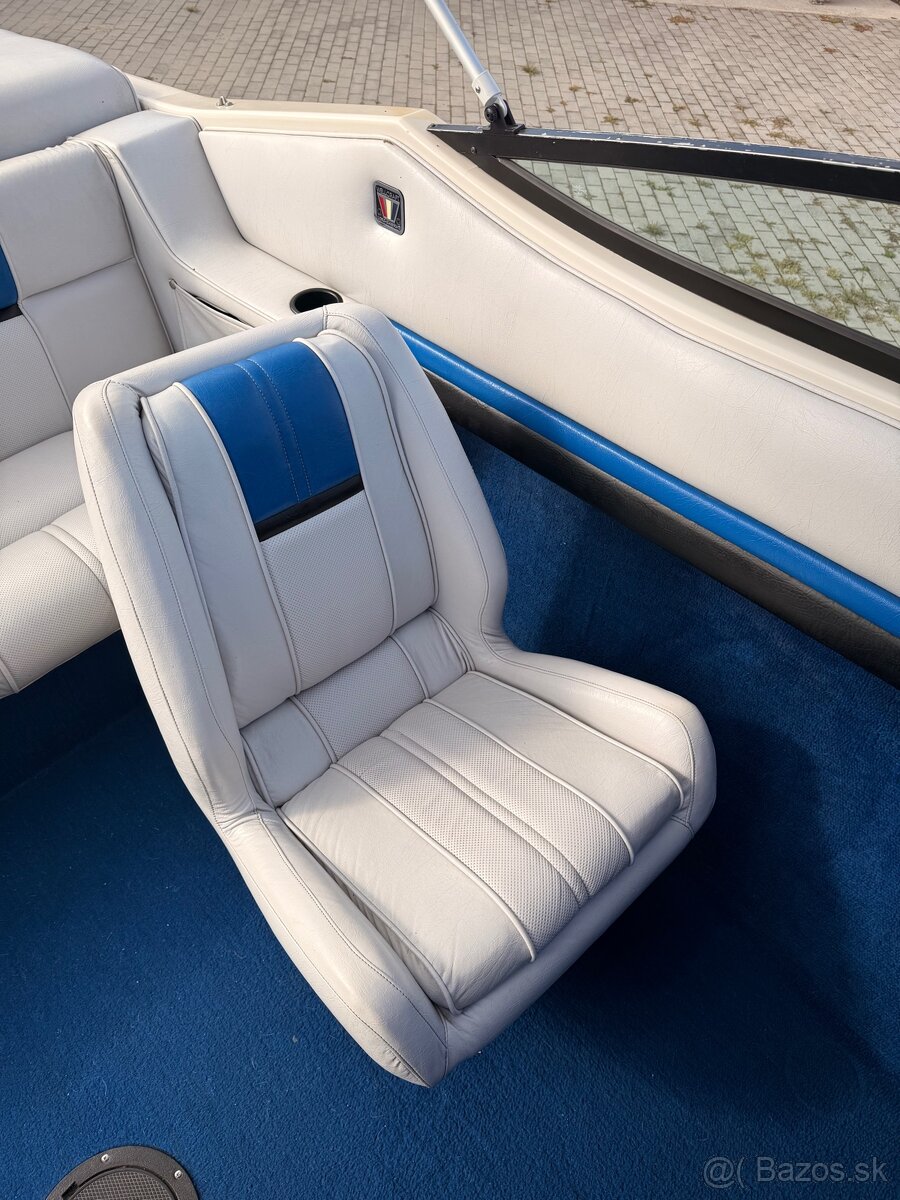 Motorový čln Wellcraft 187 Eclipse XL + prives - 8