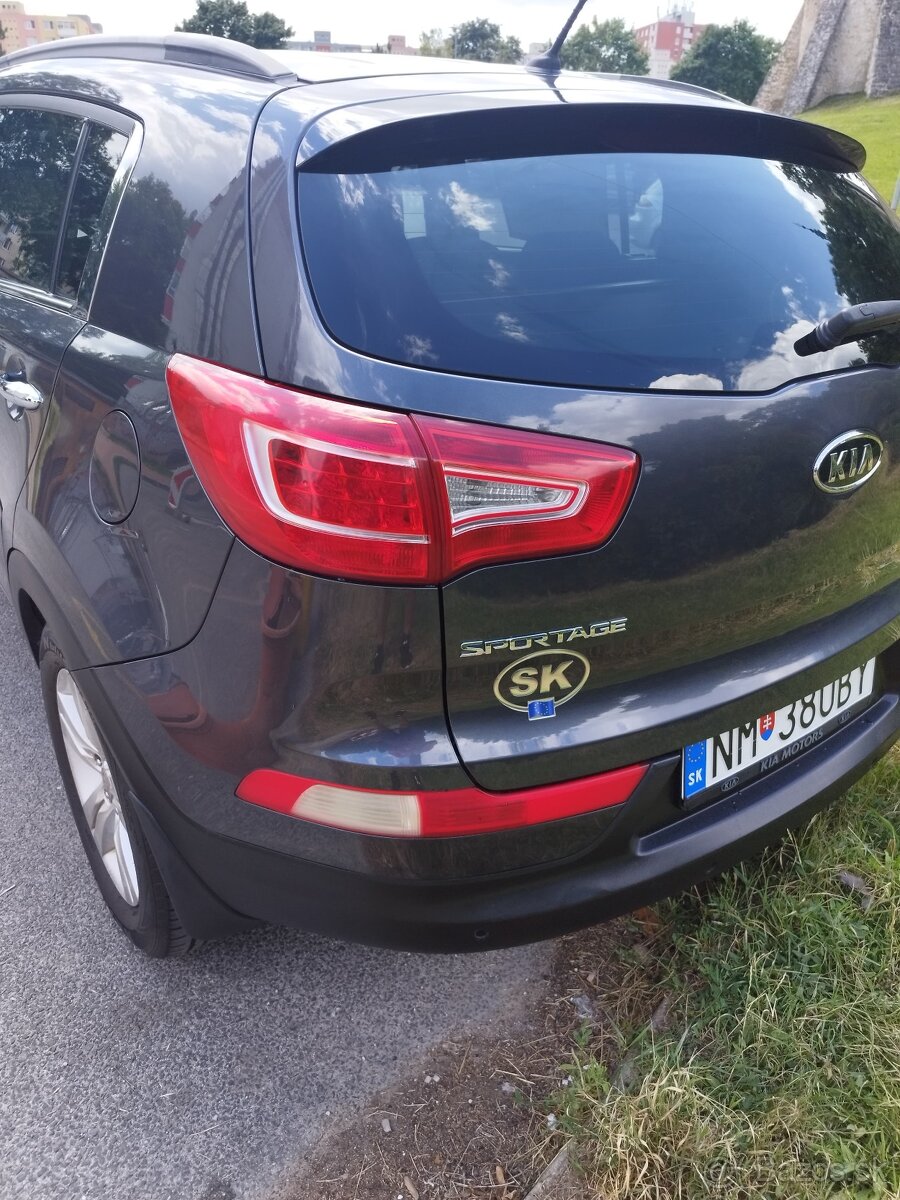 KIA SPORTAGE 2.0 CRDI 4x4 100 kw - 8