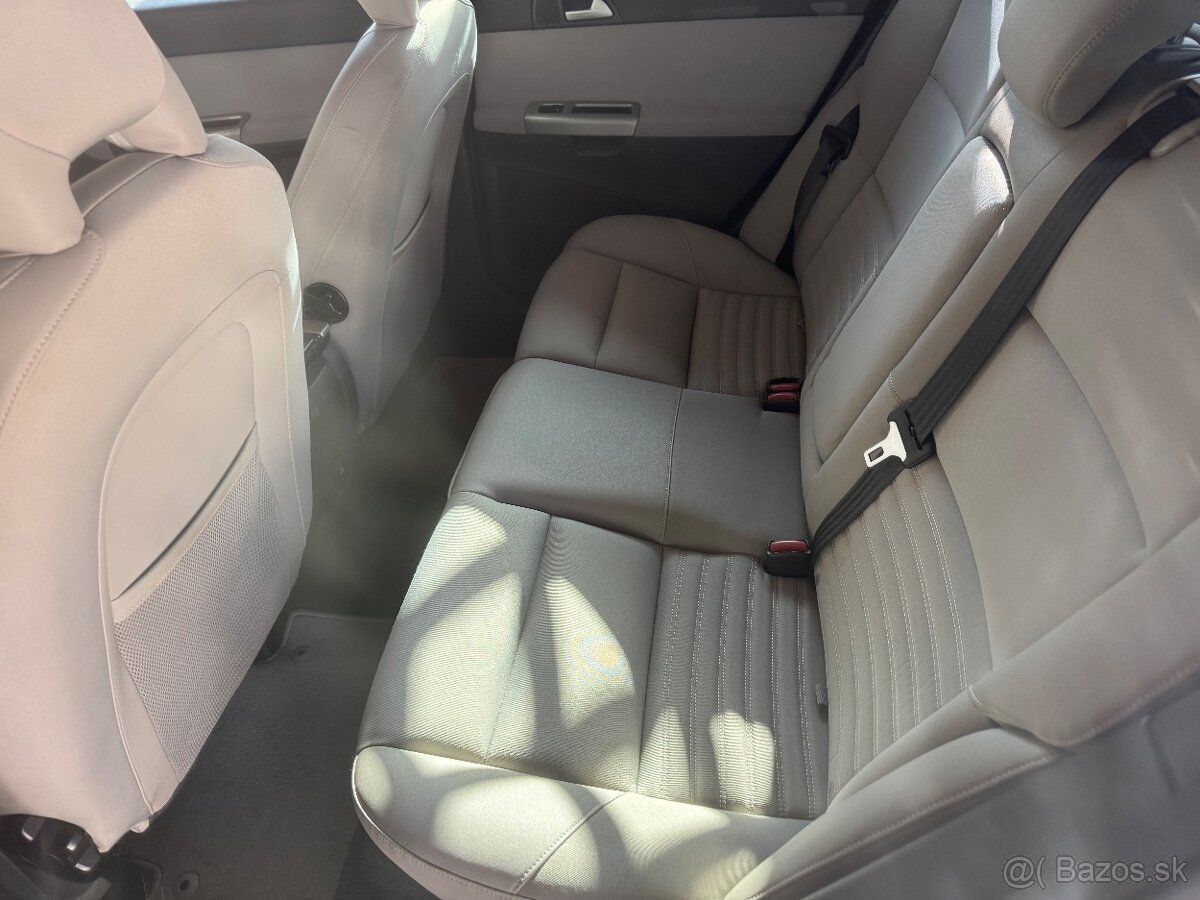 VOLVO V50 2.0 100kw diesel M6 model 2009 - 8