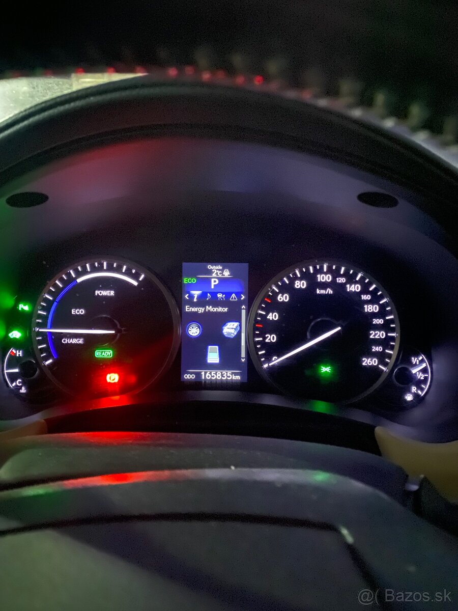 LEXUS NX 300h 4C4 - 8