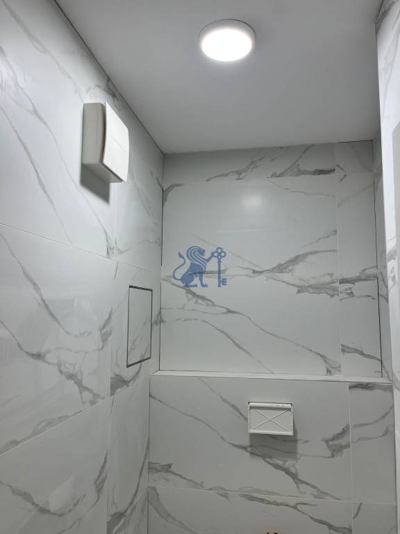 Prenájom obchodných / kancelárskych priestorov s terasou - R - 8