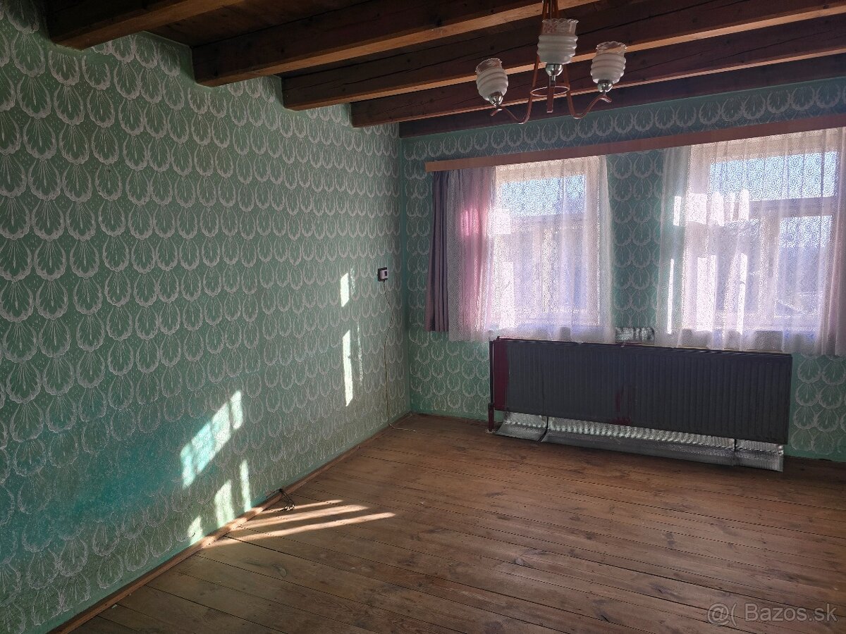 3-izbová chalupa so záhradou a vedľajšou budovou v Hrašnom - 8